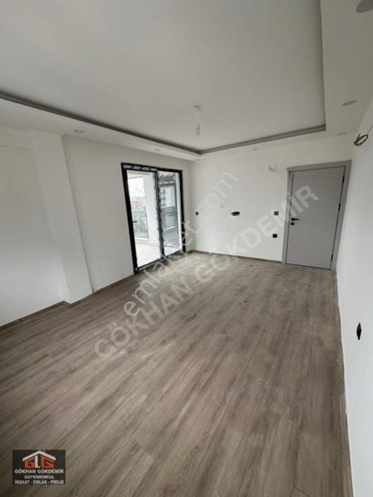 Gökhan Gökdemirden Fırsat Denize Yurume Mesafesinde 2+1 Daire — fotoğraf 8