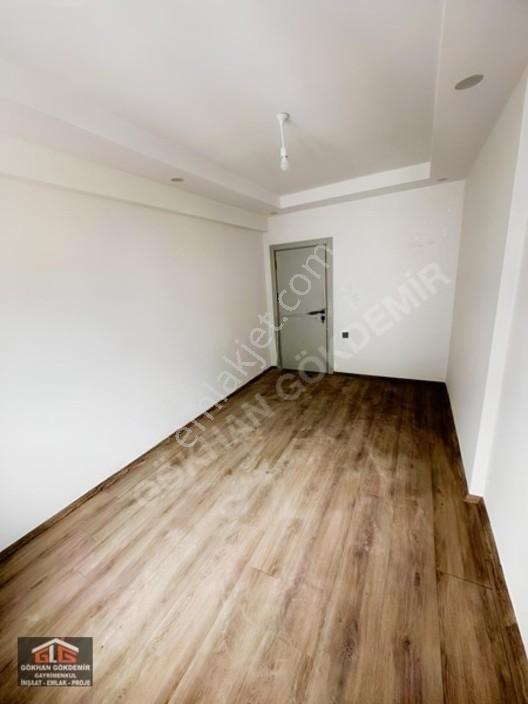 Gökhan Gökdemirden Fırsat Denize Yurume Mesafesinde 2+1 Daire — fotoğraf 17