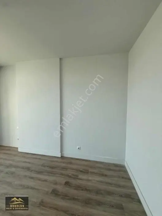 Bahçeşehir Akzirve Strada 1. 1+1 Satılık Fırsat Daire — fotoğraf 23