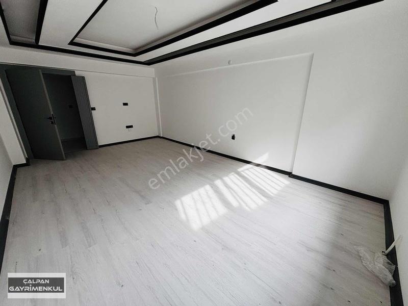 Mavigöl Dibi Lüks Yapılı Sıfır Binada Geniş Metrekareli 2+1 Dair — fotoğraf 11