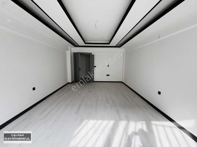 Mavigöl Dibi Lüks Yapılı Sıfır Binada Geniş Metrekareli 2+1 Dair — fotoğraf 12