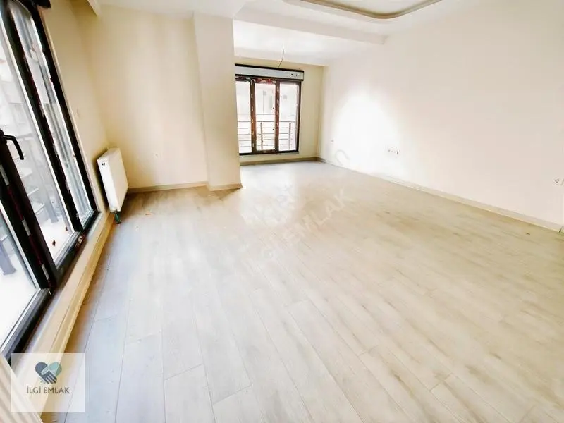 İstanbul Güngören Sanayi Mahallesi'nde Fırsar Sıfır Büyük 3+1 — fotoğraf 3