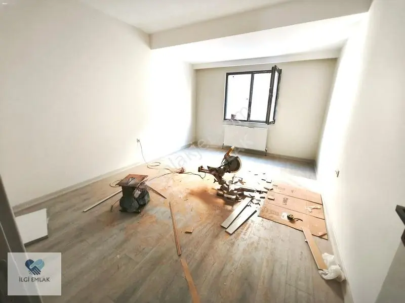 İstanbul Güngören Sanayi Mahallesi'nde Fırsar Sıfır Büyük 3+1 — fotoğraf 12
