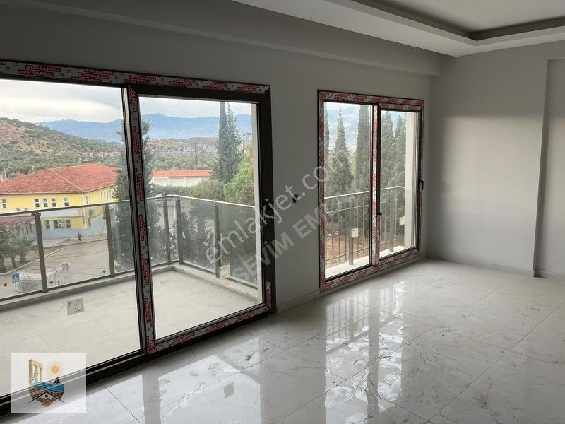Güneş'te | Sıfır Yapılı | Doğalgazlı | Ara Kat | 2+1 — fotoğraf 3