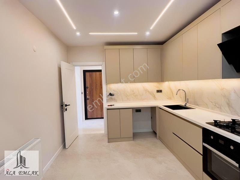 Türk Koleji Yakını Satılık 3+1 Lüks Daire (130M²)
