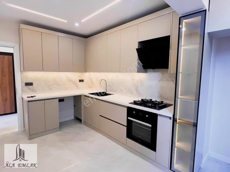 Türk Koleji Yakını Satılık 3+1 Lüks Daire (130m²) — fotoğraf 2