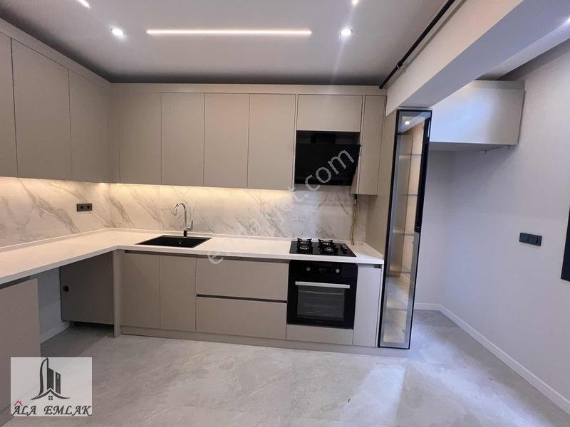 Türk Koleji Yakını Satılık 3+1 Lüks Daire (130m²) — fotoğraf 3