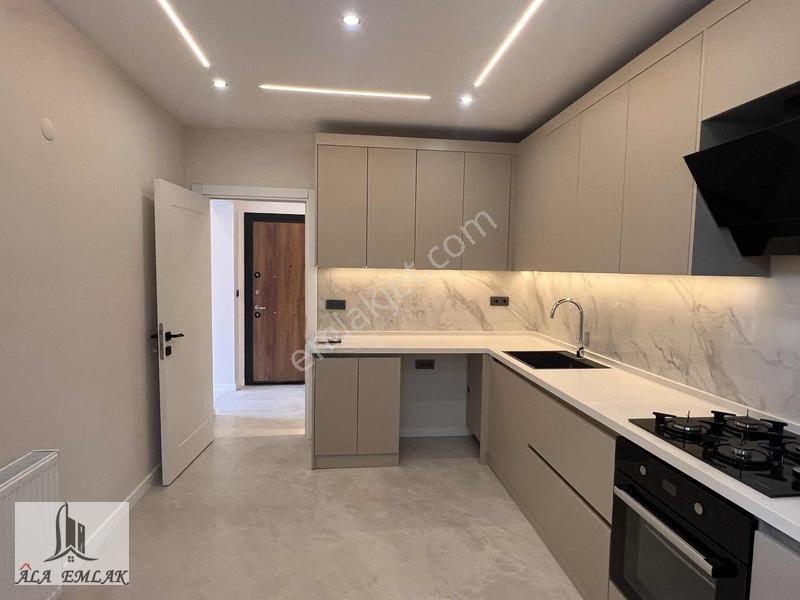 Türk Koleji Yakını Satılık 3+1 Lüks Daire (130m²) — fotoğraf 5