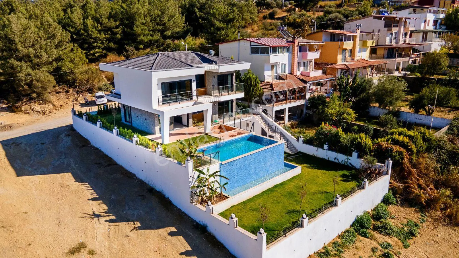 Kuşadası Soğucakta Tam Müstakil 4+2 Deniz Manzaralı Satılık Villa — fotoğraf 4