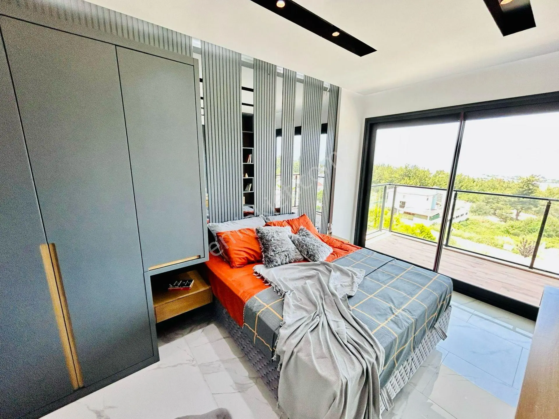 Kuşadası Soğucakta Tam Müstakil 4+2 Deniz Manzaralı Satılık Villa — fotoğraf 24