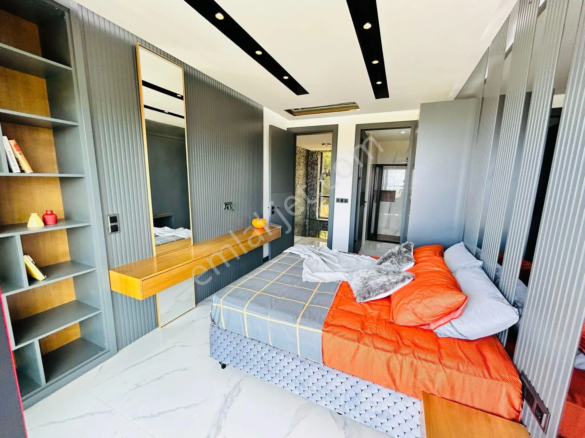 Kuşadası Soğucakta Tam Müstakil 4+2 Deniz Manzaralı Satılık Villa — fotoğraf 26