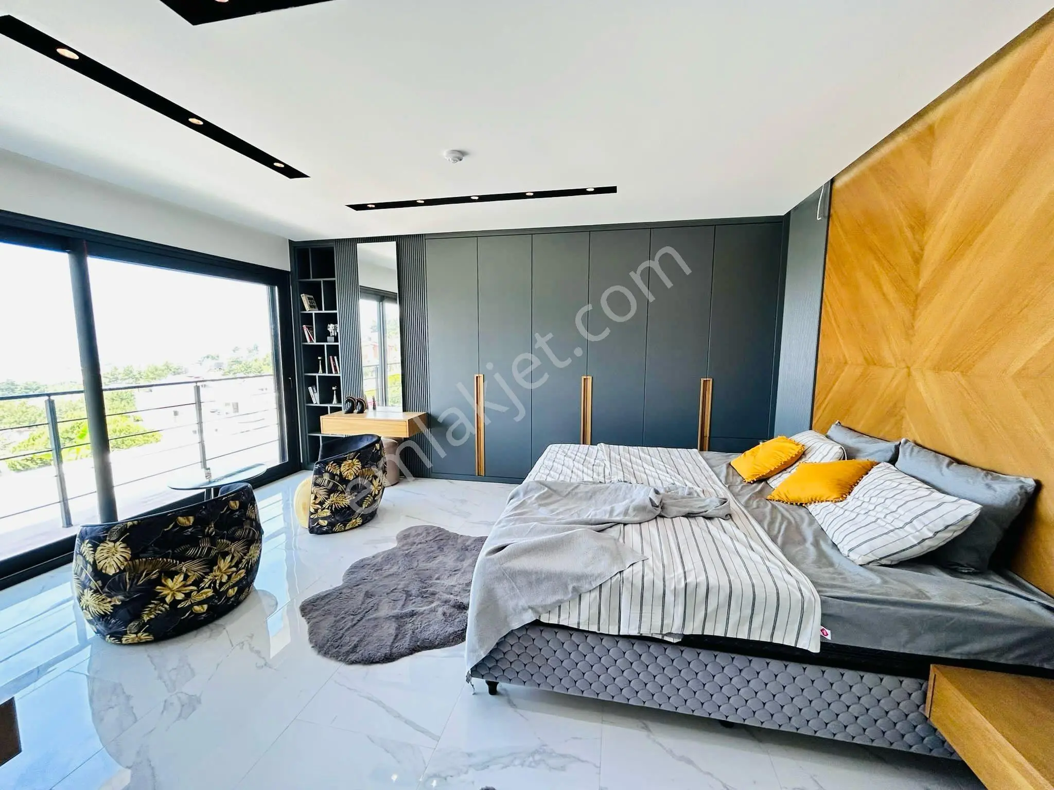 Kuşadası Soğucakta Tam Müstakil 4+2 Deniz Manzaralı Satılık Villa — fotoğraf 27