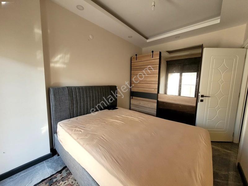 Sarısuda Yüzme Havuzlu Tek Bloklu Sitede 1+1 Eşyalı Satılık — fotoğraf 6