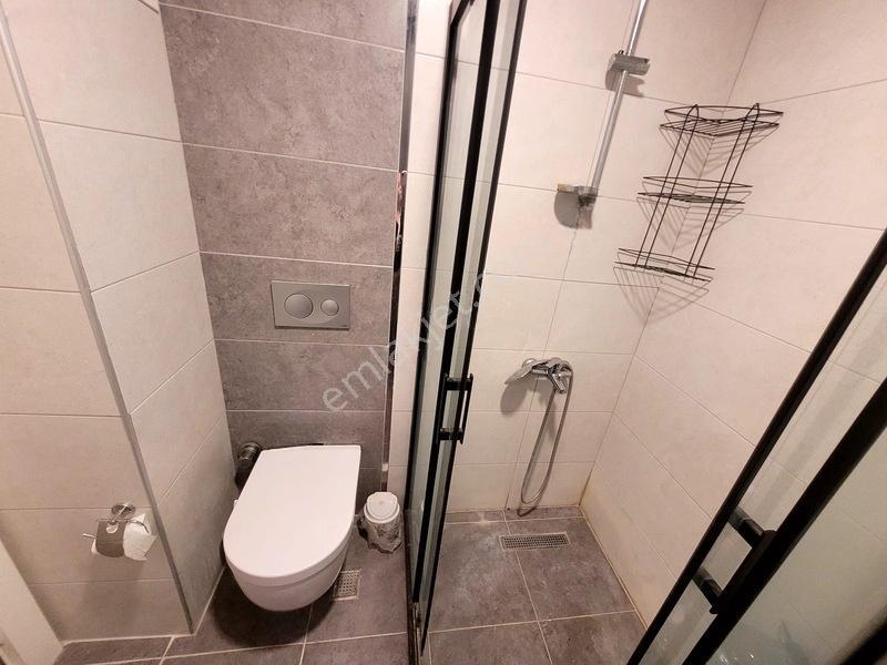 Sarısuda Yüzme Havuzlu Tek Bloklu Sitede 1+1 Eşyalı Satılık — fotoğraf 9