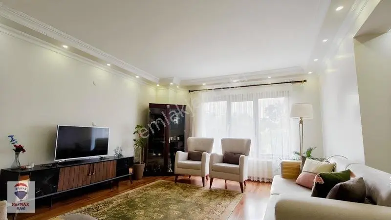 Remax Mavi'den Adapazarı/karaman, Doğa İçinde Geniş Bahçe Villa — fotoğraf 4