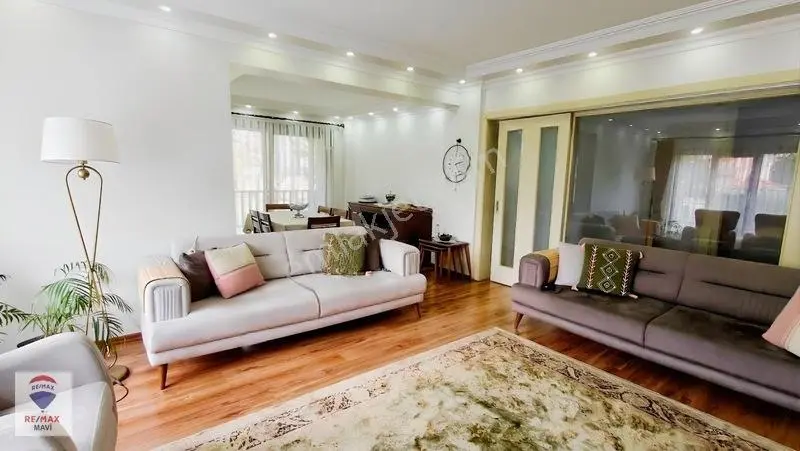 Remax Mavi'den Adapazarı/karaman, Doğa İçinde Geniş Bahçe Villa — fotoğraf 9