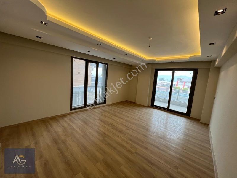 İstasyon Mah. 3+1 Ara Kat 160m2 Ultra Lüx Kredili Sıfır Daire — fotoğraf 2