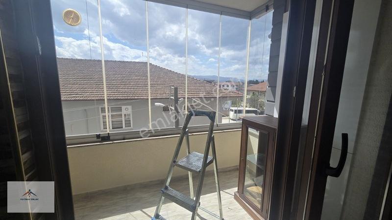 Carşı Merkezde Masrafsız İskanlı 3cü Kat Satılık Yeni Daire — fotoğraf 6