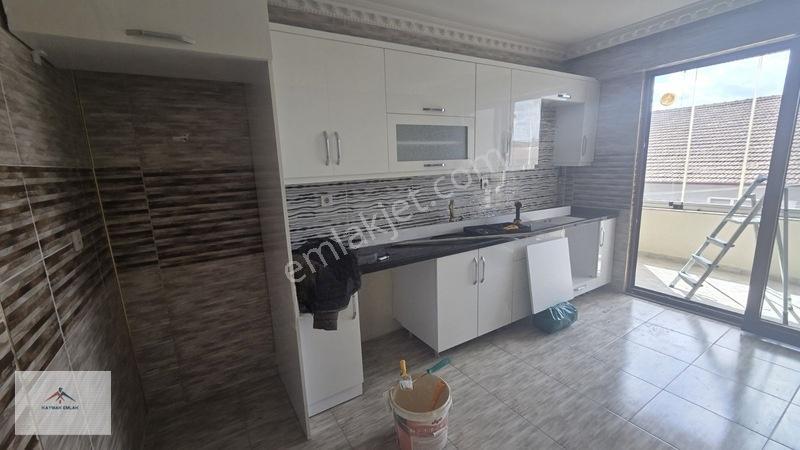 Carşı Merkezde Masrafsız İskanlı 3cü Kat Satılık Yeni Daire — fotoğraf 9