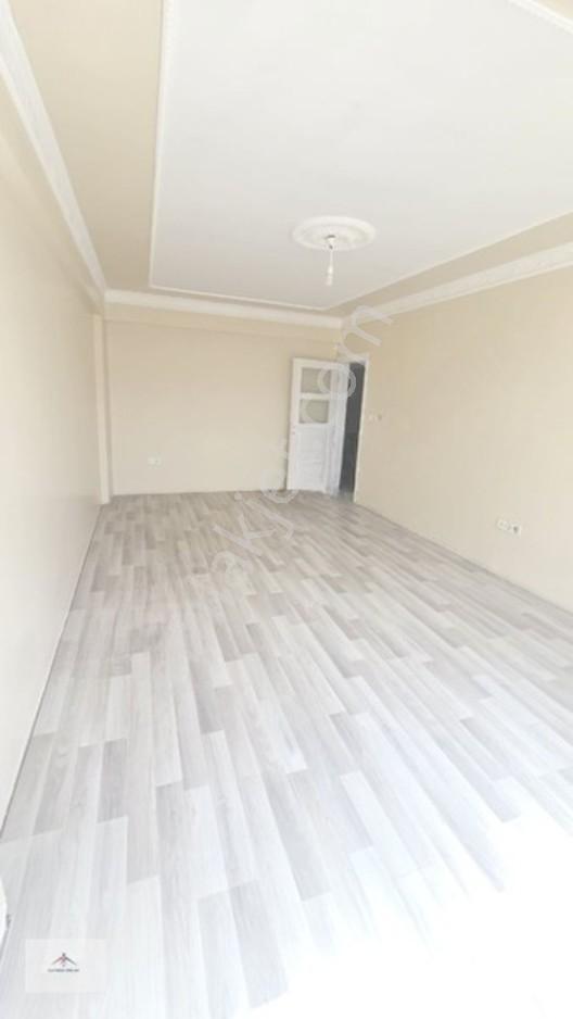 Carşı Merkezde Masrafsız İskanlı 3cü Kat Satılık Yeni Daire — fotoğraf 12