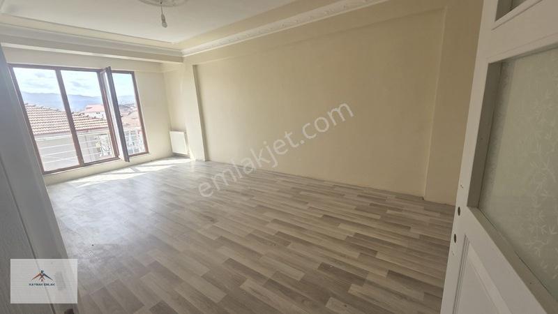 Carşı Merkezde Masrafsız İskanlı 3cü Kat Satılık Yeni Daire — fotoğraf 16