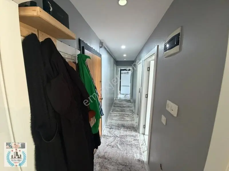Eminevime Uygun Uğurmumcu Mh. 2+1 Asansörlü 5 Yıllık Lüx Daire — fotoğraf 4