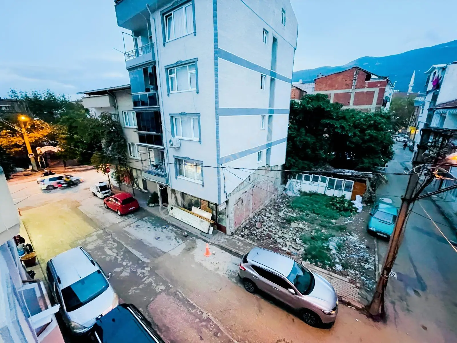 Özkan'dan Hürriyet Caddesi'nde 90m² Bakımlı-satılık 2+1 Daire — fotoğraf 27