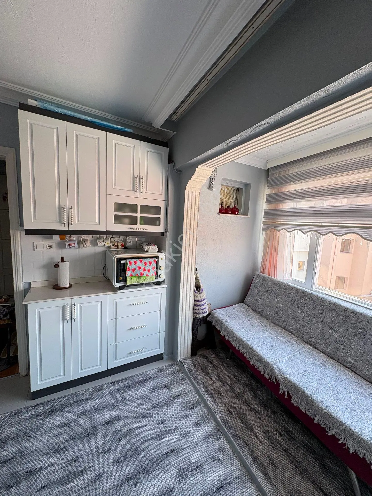 Üzmez Gayrimenkul'den Ful Tadilatlı Satılık 2+1 — fotoğraf 5