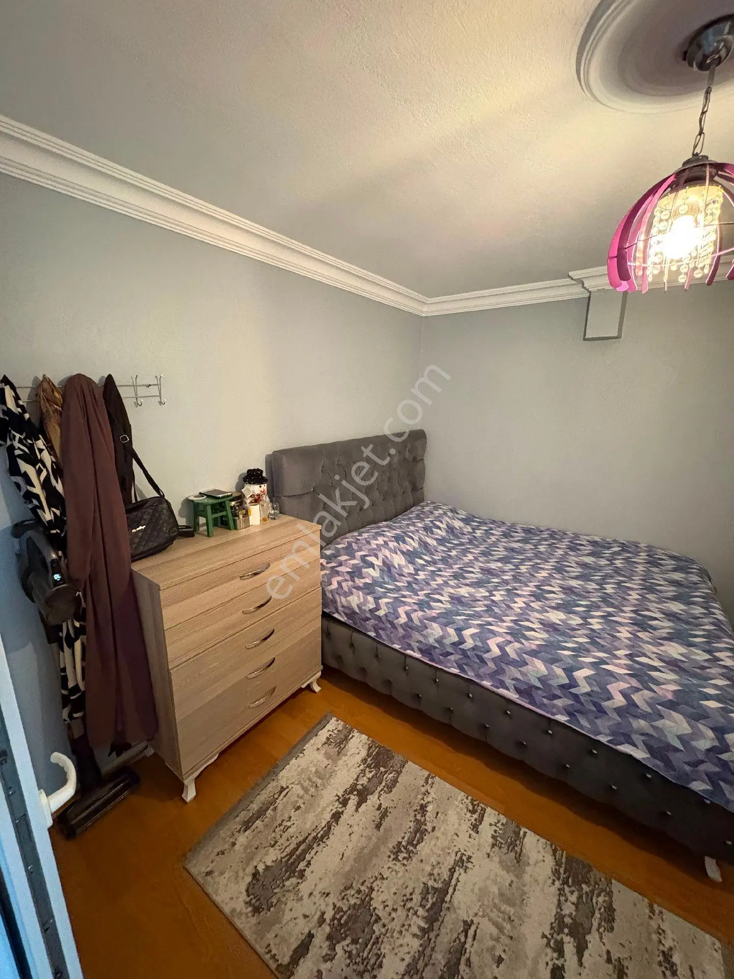 Üzmez Gayrimenkul'den Ful Tadilatlı Satılık 2+1 — fotoğraf 9