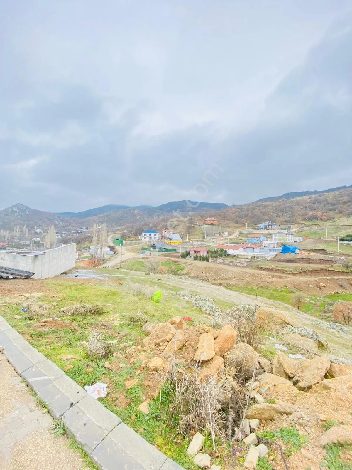Afyon Çakırköy'de Temiz Tapulu Yatırımlık Satılık Arsa — fotoğraf 5