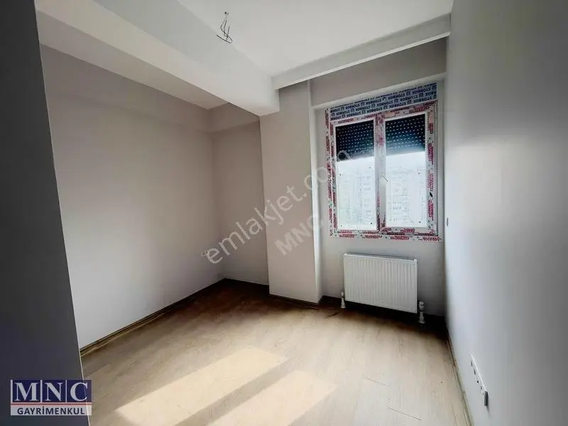 Göztepe'de Yüksek Tavanlı Satılık 2+1 Daire — fotoğraf 6