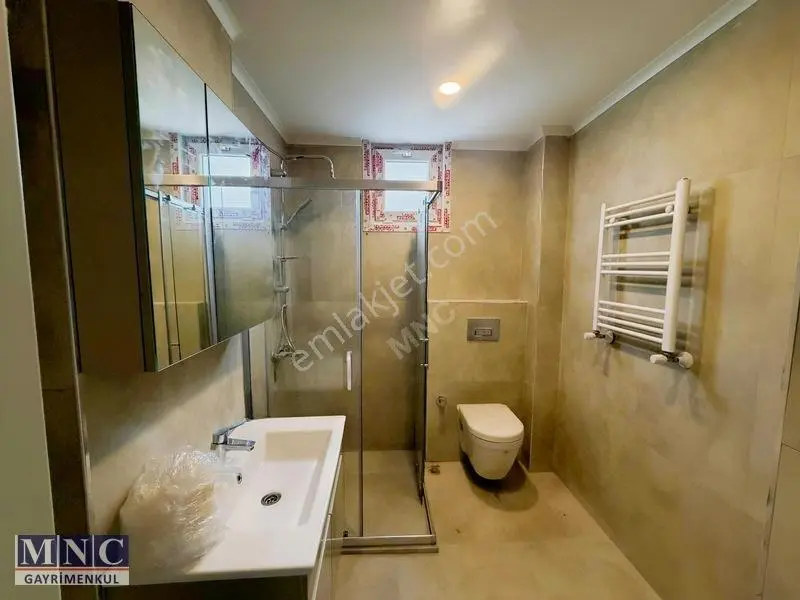 Göztepe'de Yüksek Tavanlı Satılık 2+1 Daire — fotoğraf 8