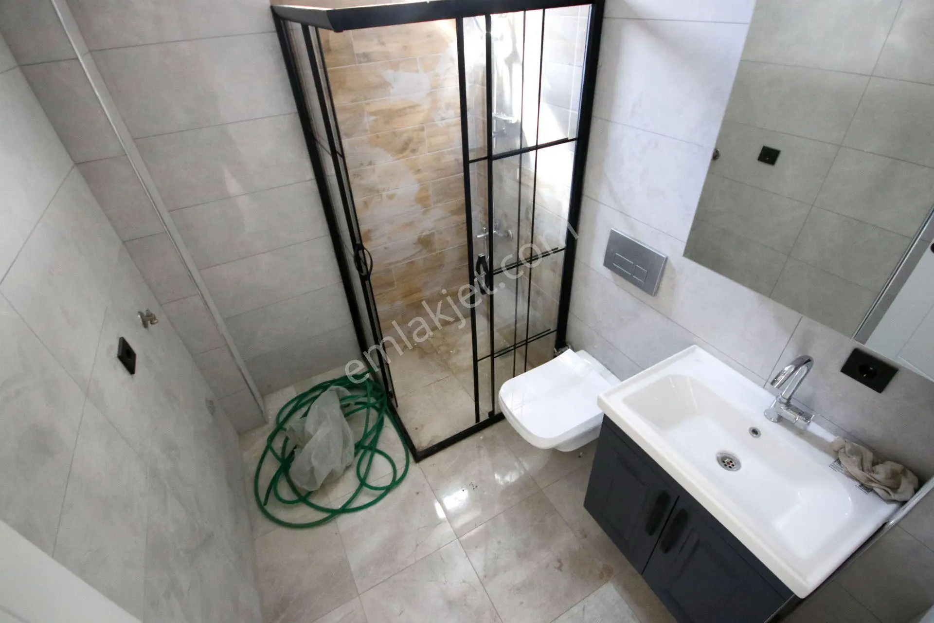 🛑🛑aktiften Akçay'da Satılık Kalitesi Fark Yaratan Sıfır Arakat Denize 150mt 2+1daire — fotoğraf 5