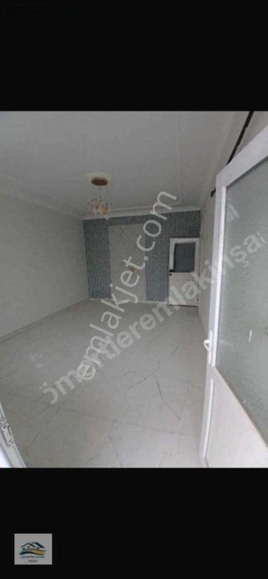 Kilis Ekrem Çetin Mah. De 2 Katlı, 120m, D. Gazlı ,garajlı Ev — fotoğraf 6