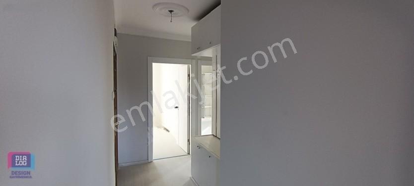 Foça'nın Kalbinde Tadilatlı Satılık 2+1 Daire — fotoğraf 12