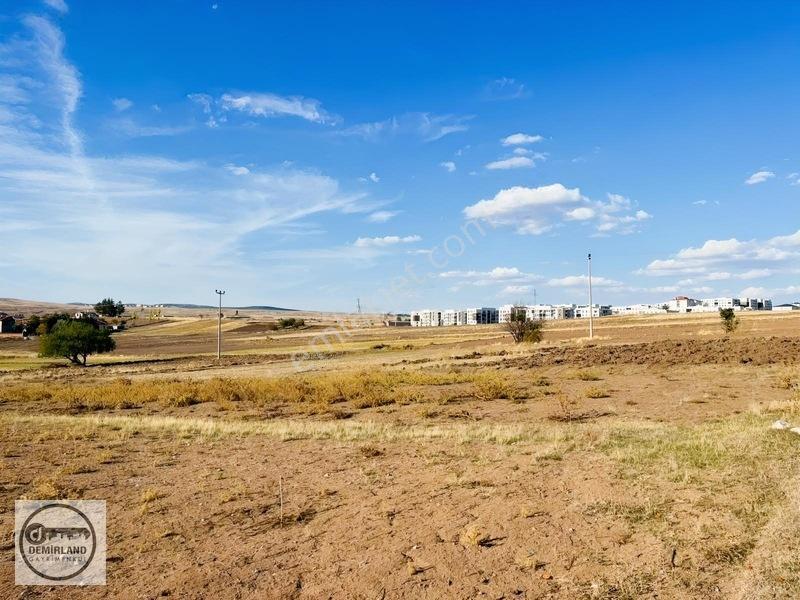 Demirland'dan Satılık Parmakören'de 3940m² İmara Yakın Tarla — fotoğraf 6