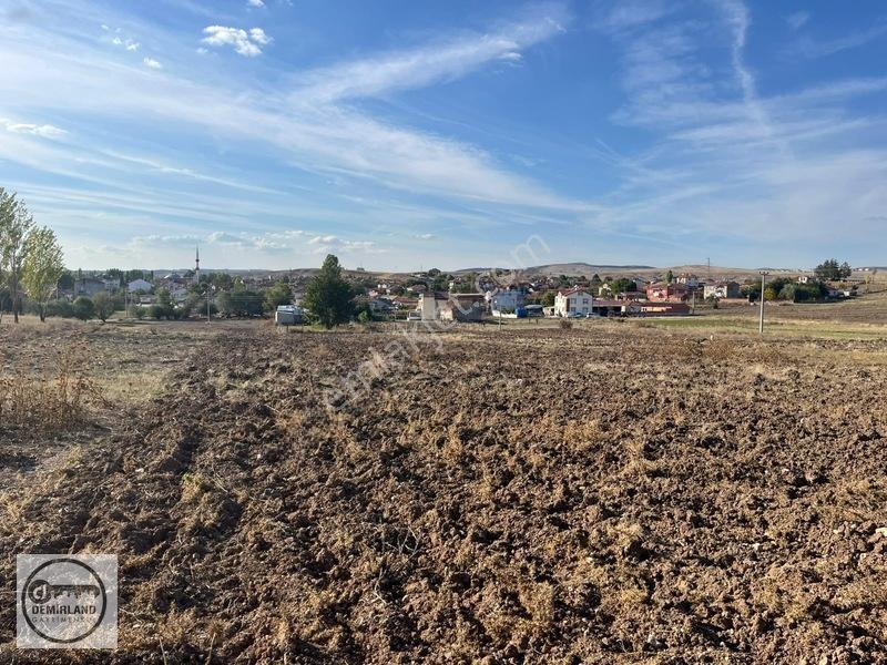 Demirland'dan Satılık Parmakören'de 3940m² İmara Yakın Tarla — fotoğraf 8
