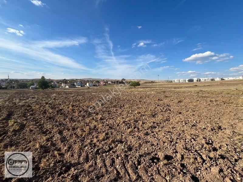 Demirland'dan Satılık Parmakören'de 3940m² İmara Yakın Tarla — fotoğraf 10