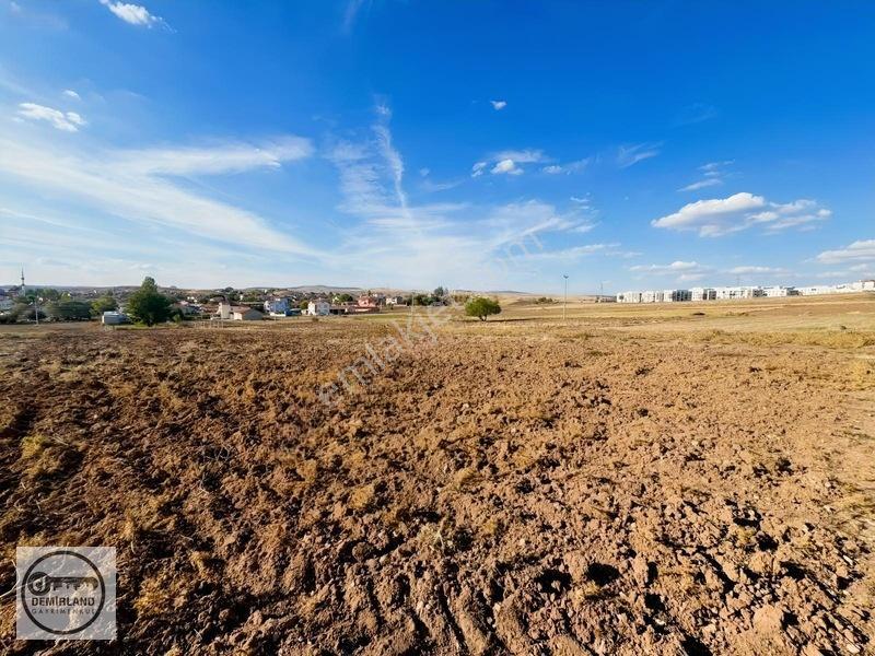Demirland'dan Satılık Parmakören'de 3940m² İmara Yakın Tarla — fotoğraf 12