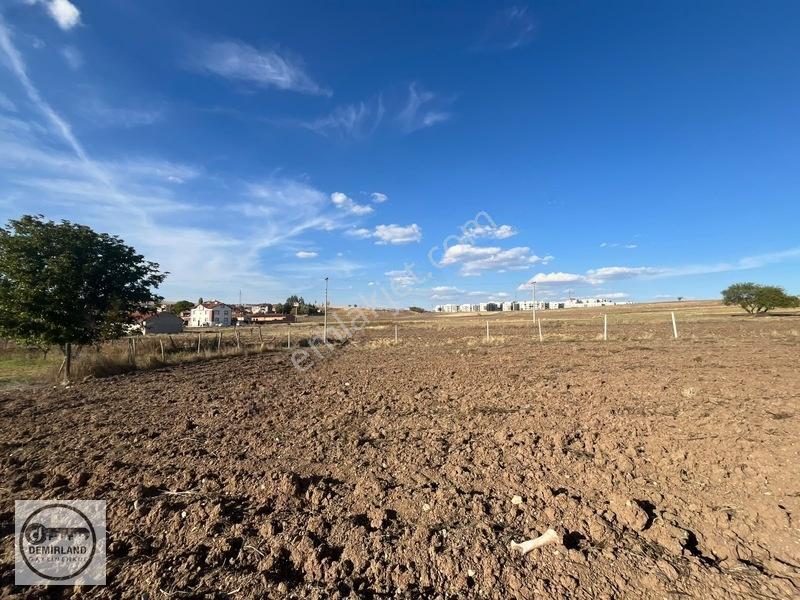 Demirland'dan Satılık Parmakören'de 3940m² İmara Yakın Tarla — fotoğraf 16