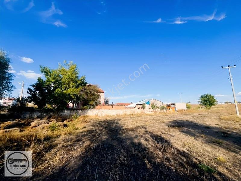 Demirland'dan Satılık Parmakören'de 3940m² İmara Yakın Tarla — fotoğraf 25
