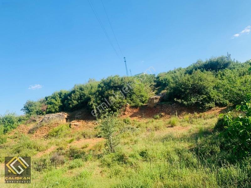 Çalışkan'dan Turgutlu Kaba Çınar Köyünde 406m² Köşe Parsel Arsa — fotoğraf 5