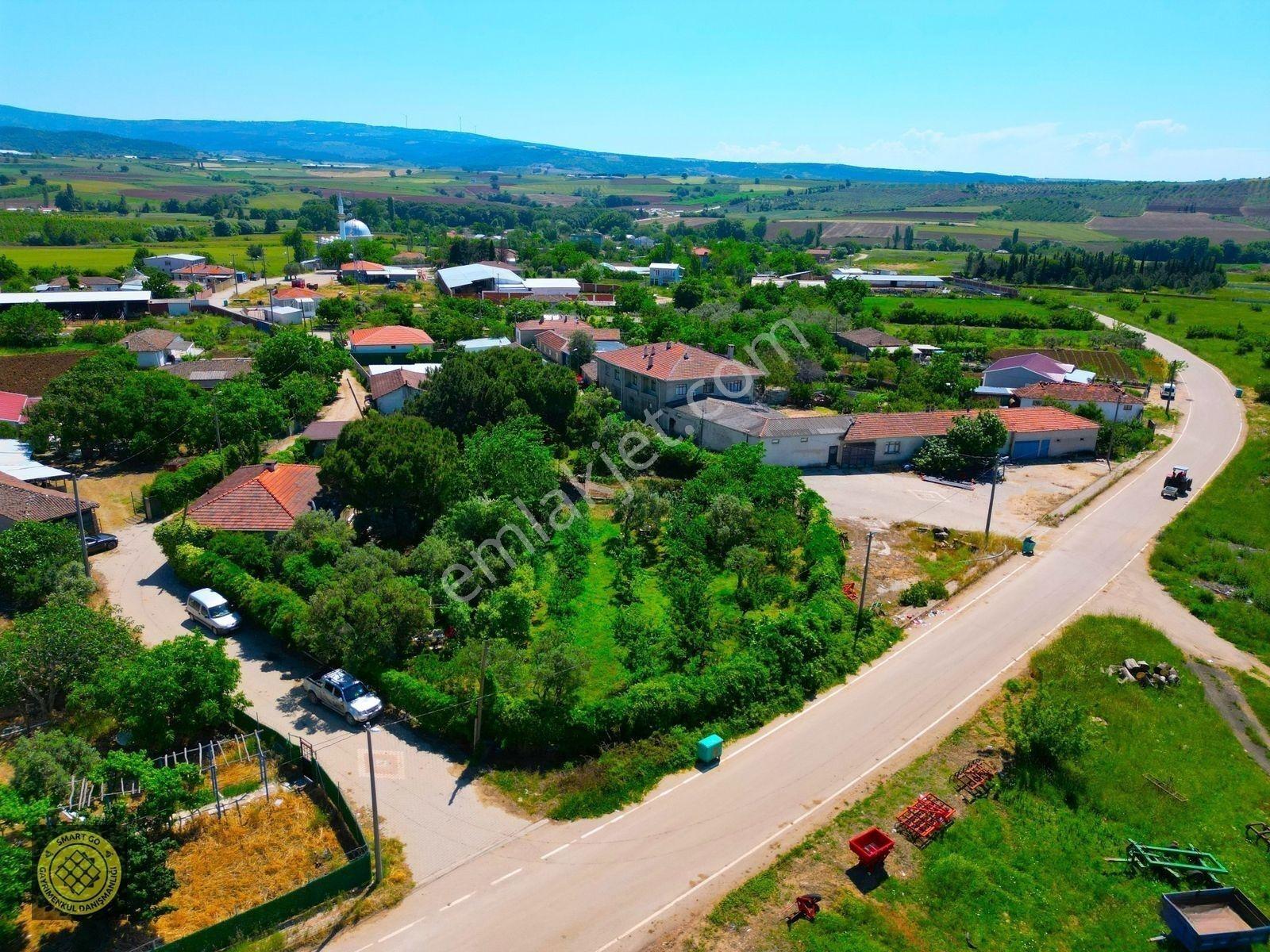 Parayla Zamanı Satın Alacağınız Asırlık Bahçe Ve Müstakil Ev! — fotoğraf 5