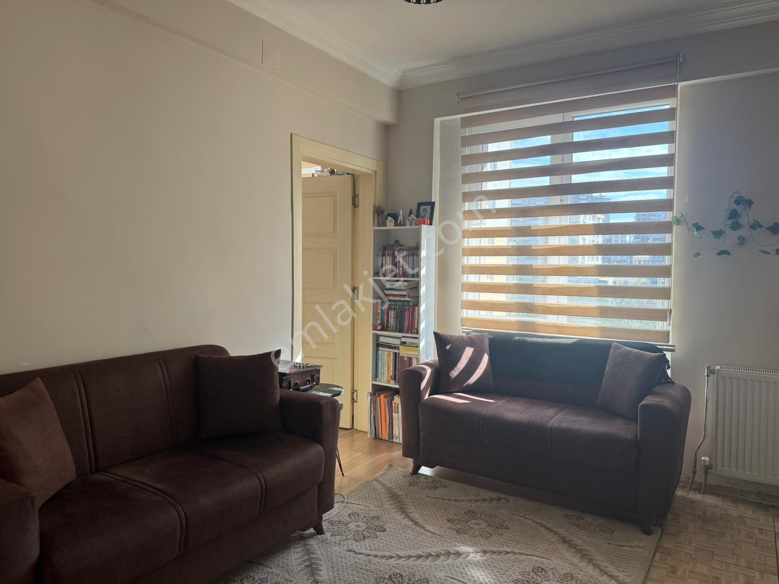 Hurda Cafe Civarında Satılık 2+0 Daire — fotoğraf 3