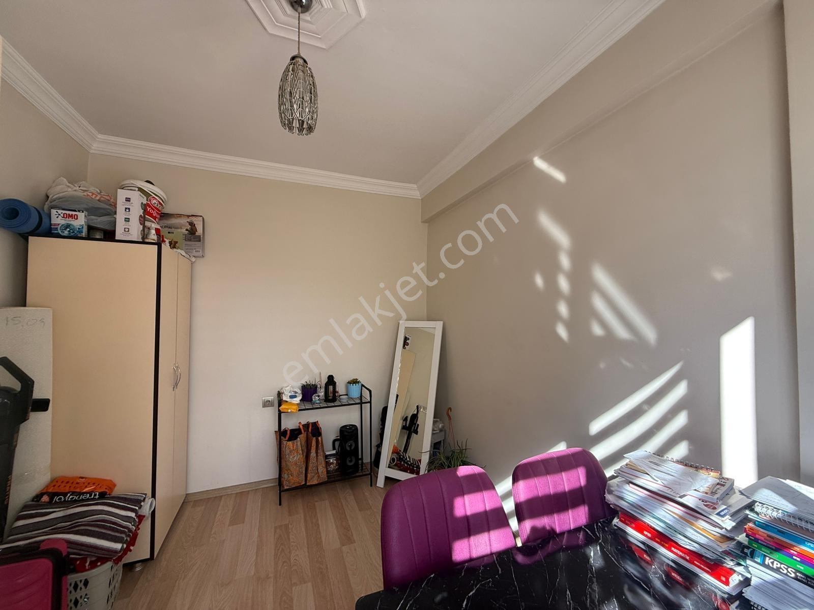 Hurda Cafe Civarında Satılık 2+0 Daire — fotoğraf 4