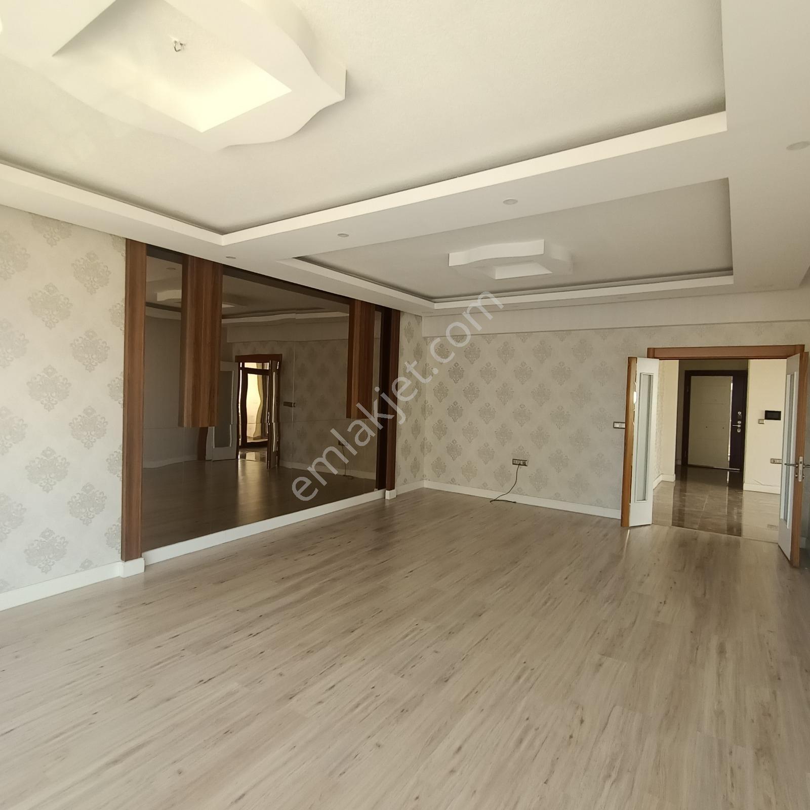 Satılık 4,5+1 Lüks Daire Yıldırım Beyazıt Mah. — fotoğraf 14