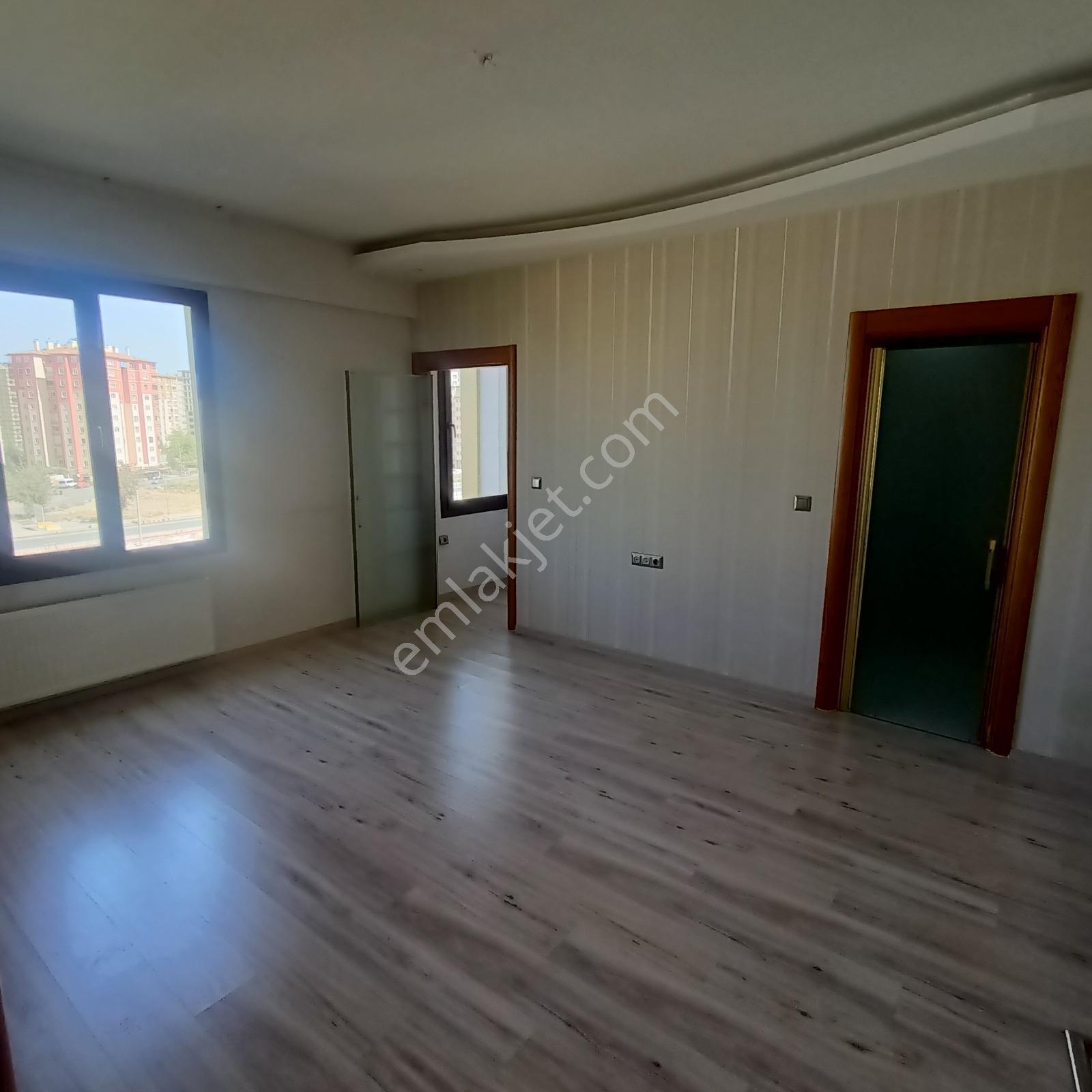Satılık 4,5+1 Lüks Daire Yıldırım Beyazıt Mah. — fotoğraf 19