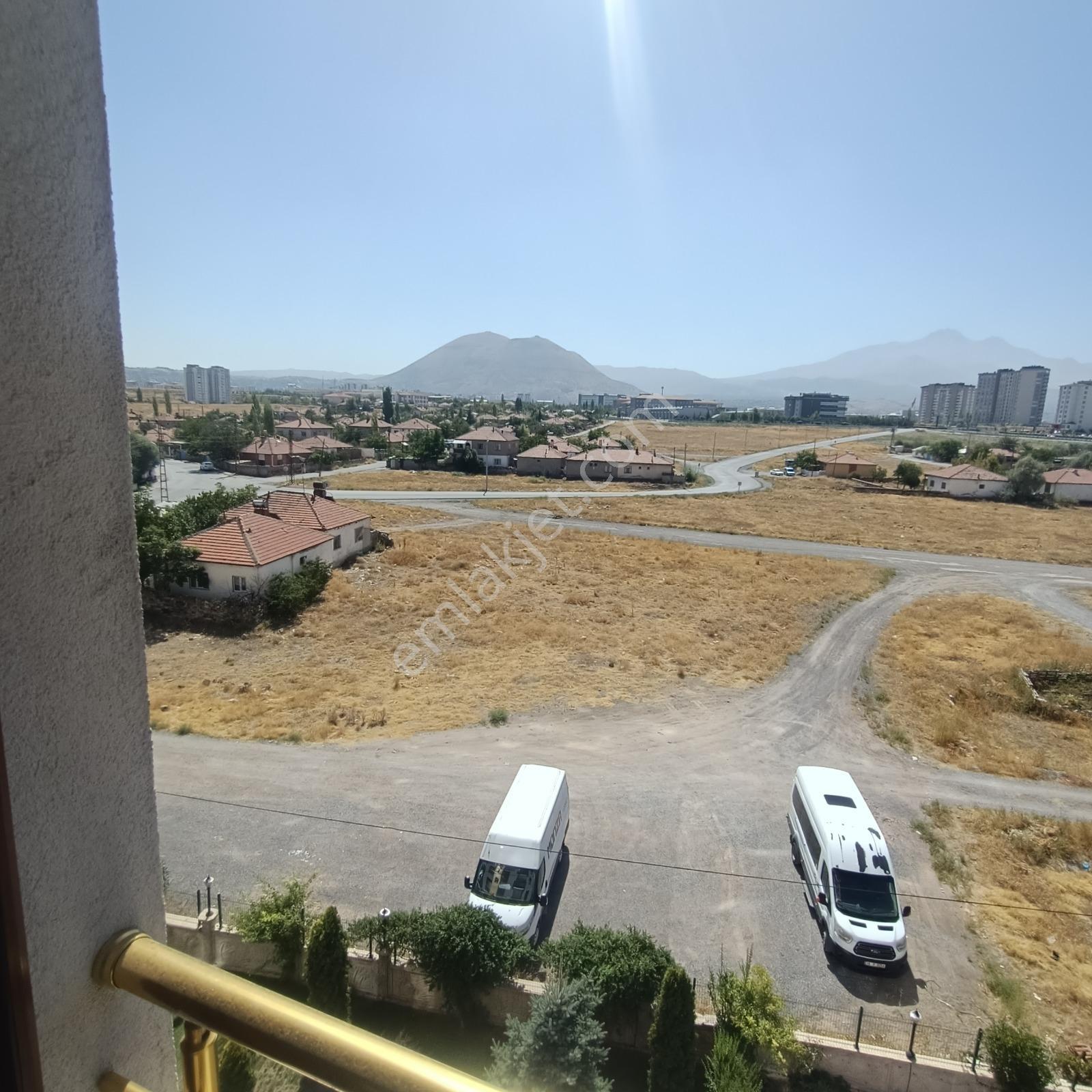 Satılık 4,5+1 Lüks Daire Yıldırım Beyazıt Mah. — fotoğraf 31