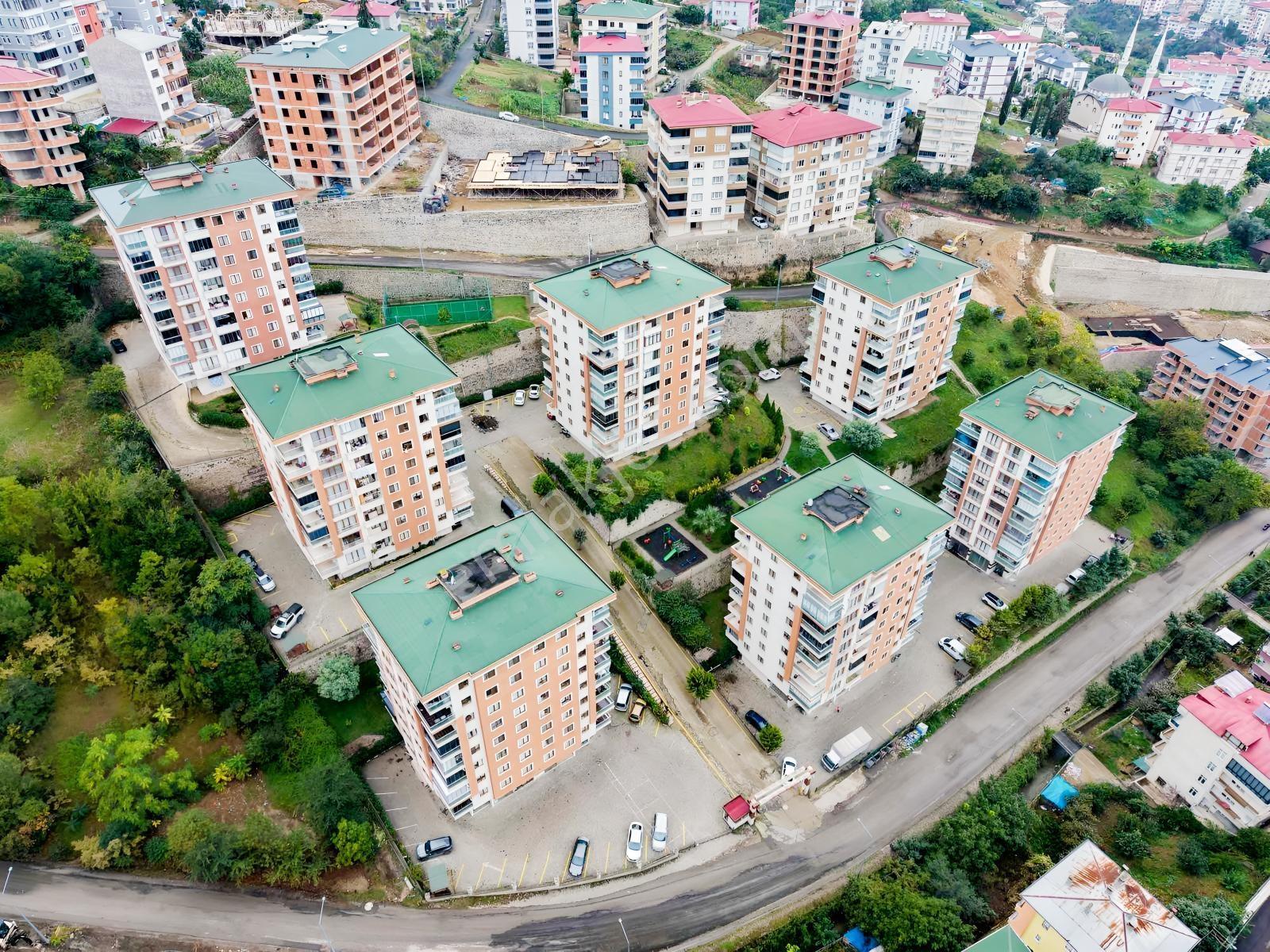 Akçaabat Yaylacık Gül Vadi Sitesinde Satılık 2+1 Daire — fotoğraf 2