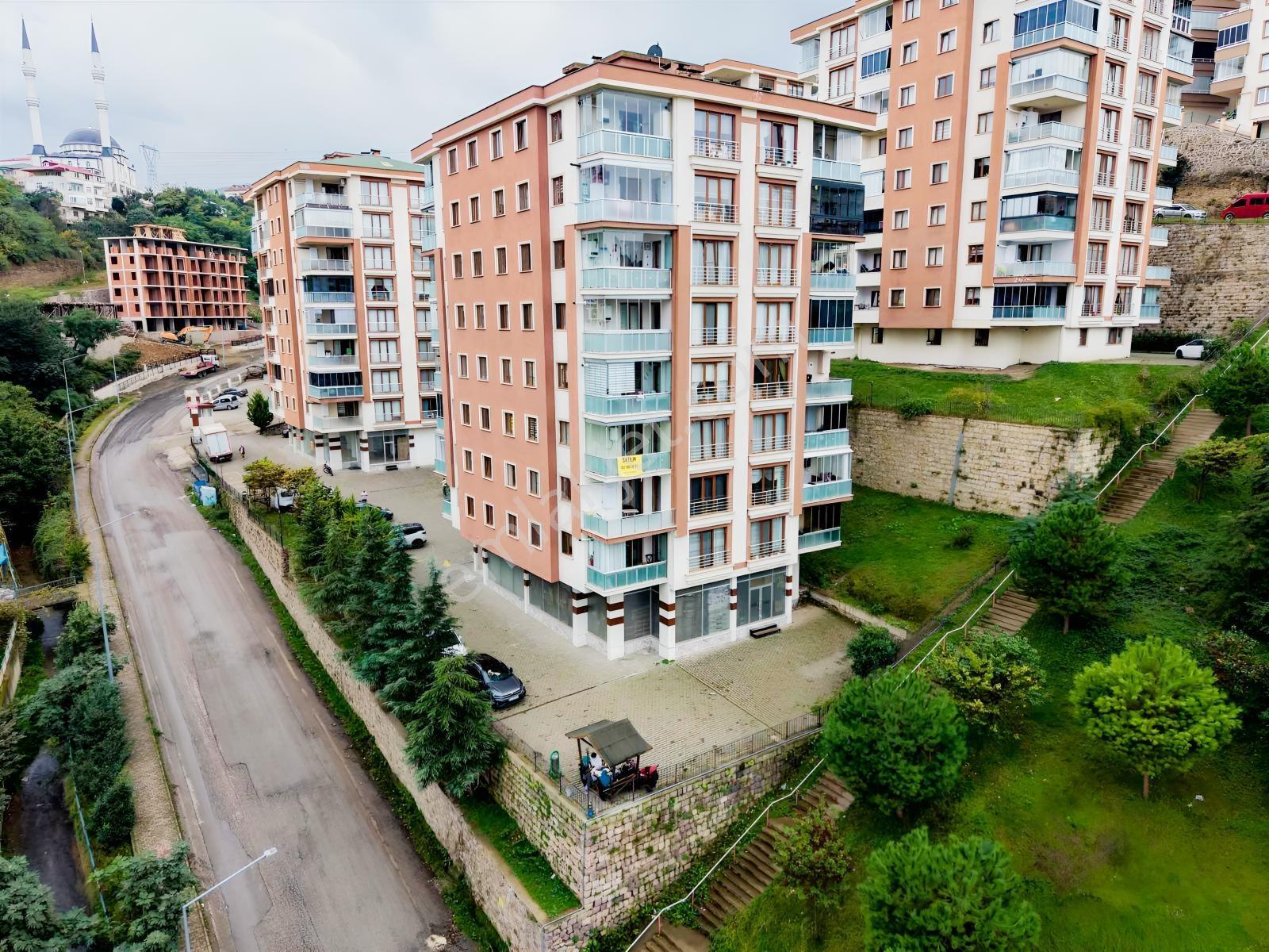 Akçaabat Yaylacık Gül Vadi Sitesinde Satılık 2+1 Daire — fotoğraf 3